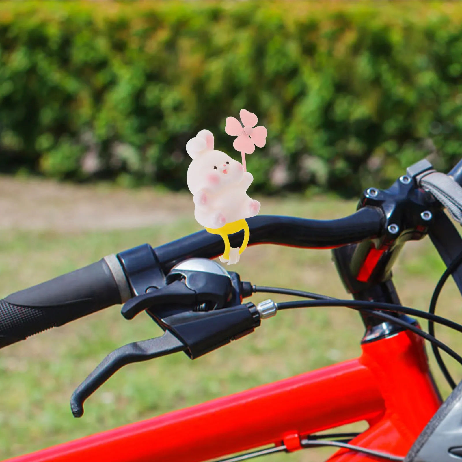 Adorable Yellow Duck Windmill Bike Handle Decoration Spring Swinging Design for Electric Scooter Bicycle Handlebar Decor