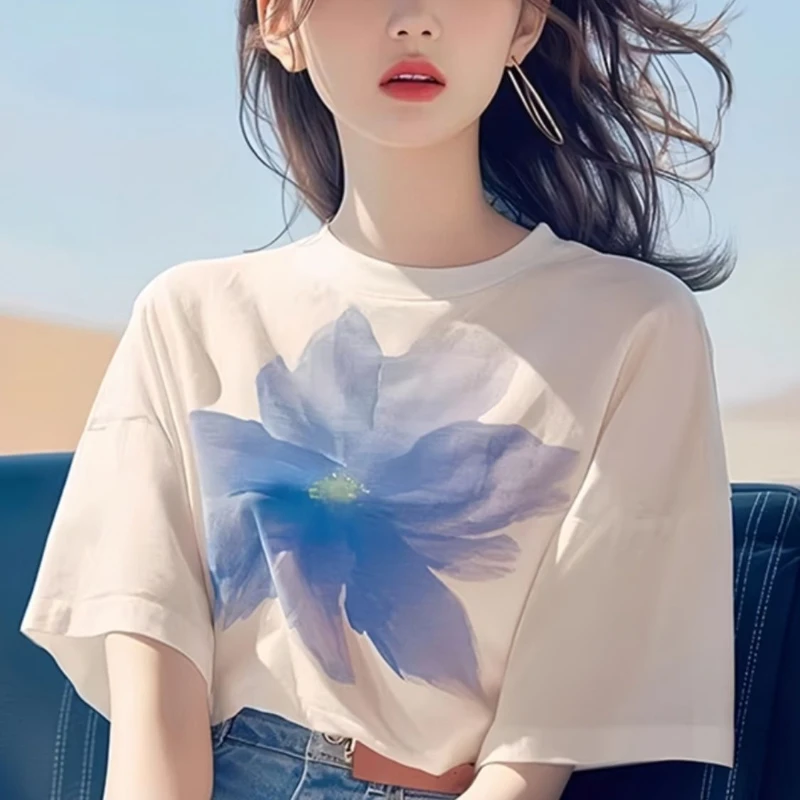 

Pure Cotton Hot T-shirt in Summer Chic New White Blue Flower Print Short-sleeved Korean Top