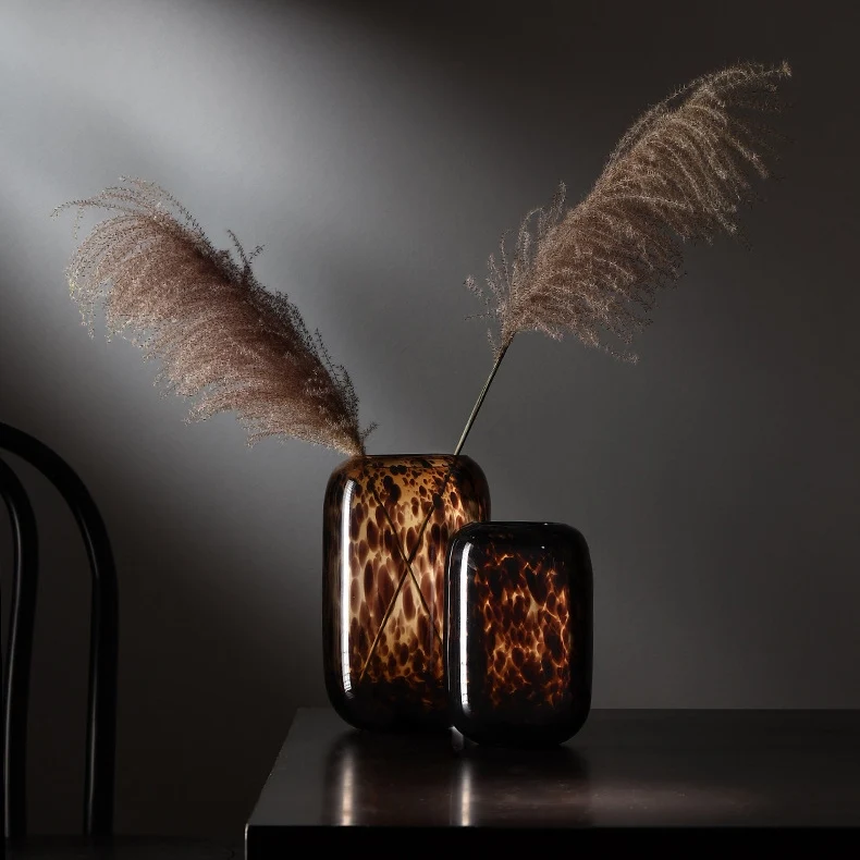 Handmade Glass Amber Leopard Spot Straight Neck Flower Vase High End Home Decorations Soft Style Living Room Decorations