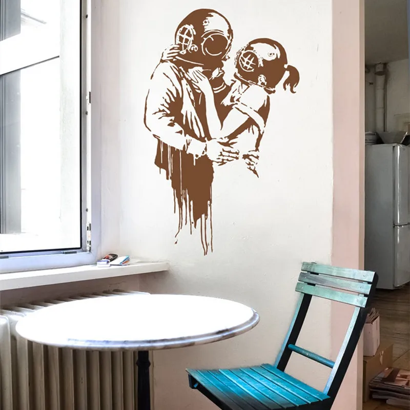 Banksy Vinyl Wall Decal THINK TANK LOVE Street Art Sticker Scuba Diving Tank Girl Diver Lover Graffiti Wall Home Wall Decor Gift