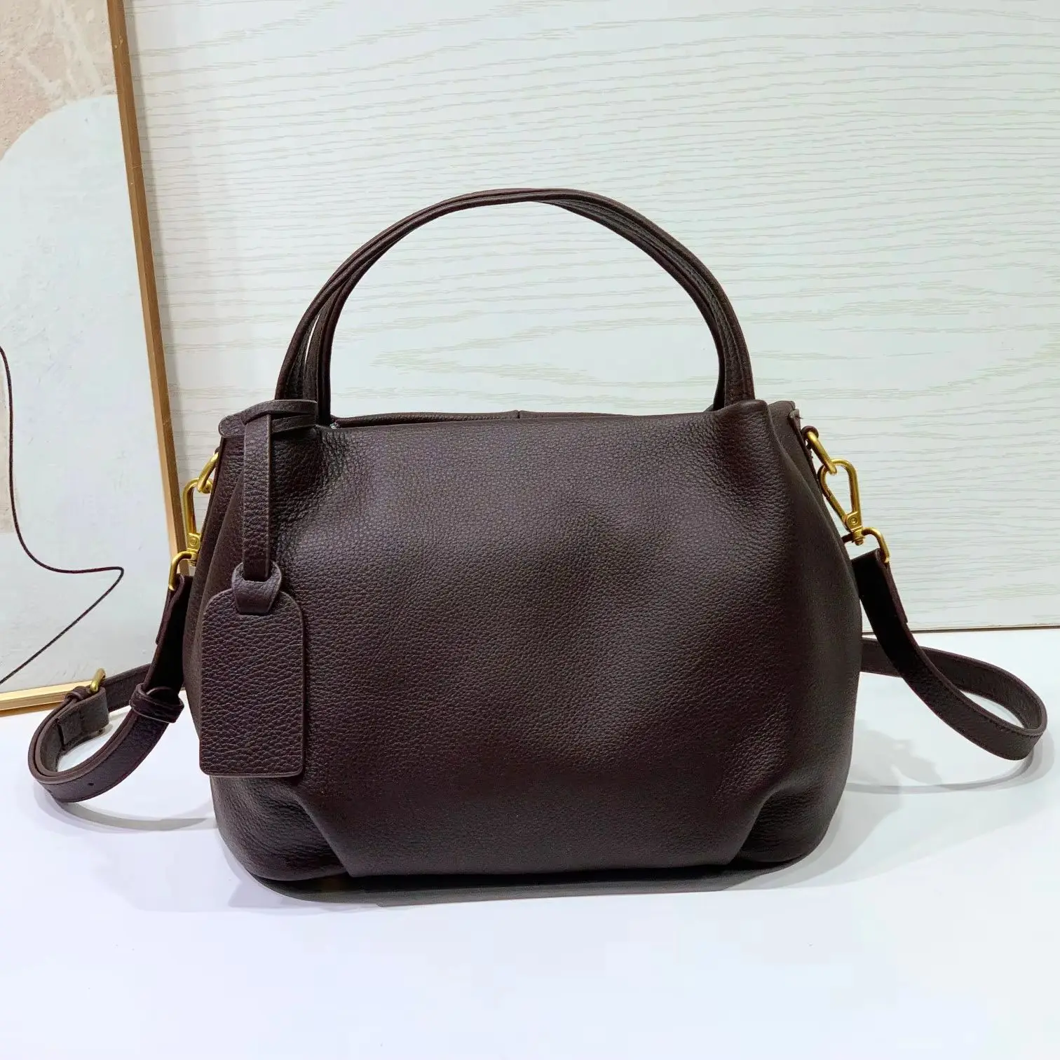 

Women's Genuine Leather Handbag Luxury Deisgner Brand Ladies Shoulder Crossbody Purses Bags for Woman Underarm Tote Bag 2026 New