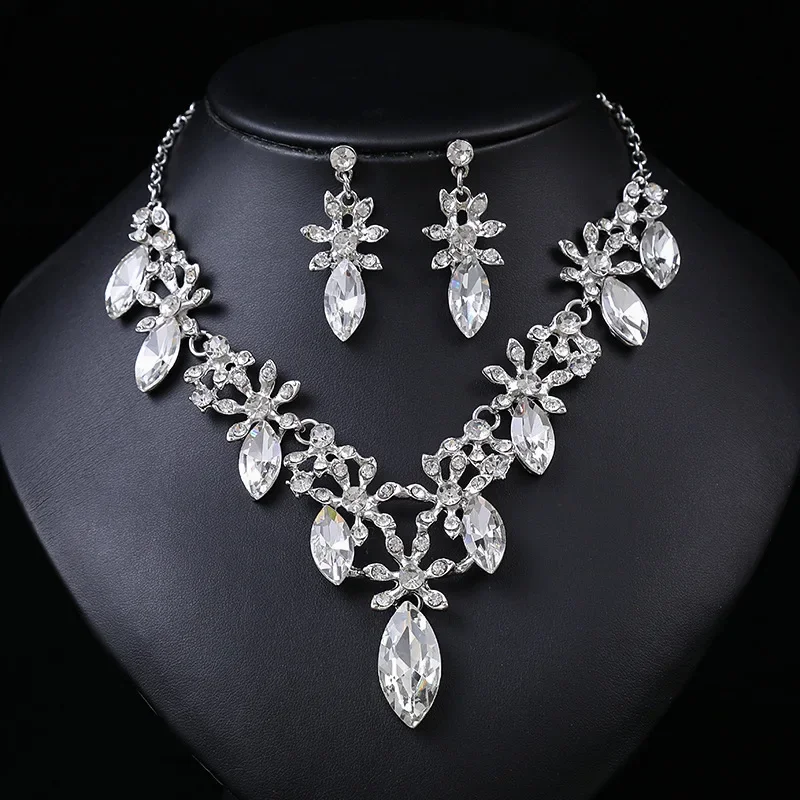 Accessories Retro Necklace Set Women\'s Luxury Crystal Banquet Dress Accessories