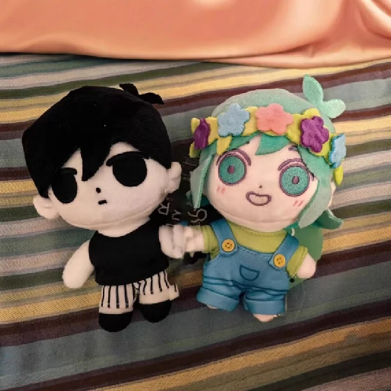 

OMORI Game Character Basil Plushie with Flower Pot Design Stuffed Cotton Doll Chibi Style Collectible Gift for Gamers