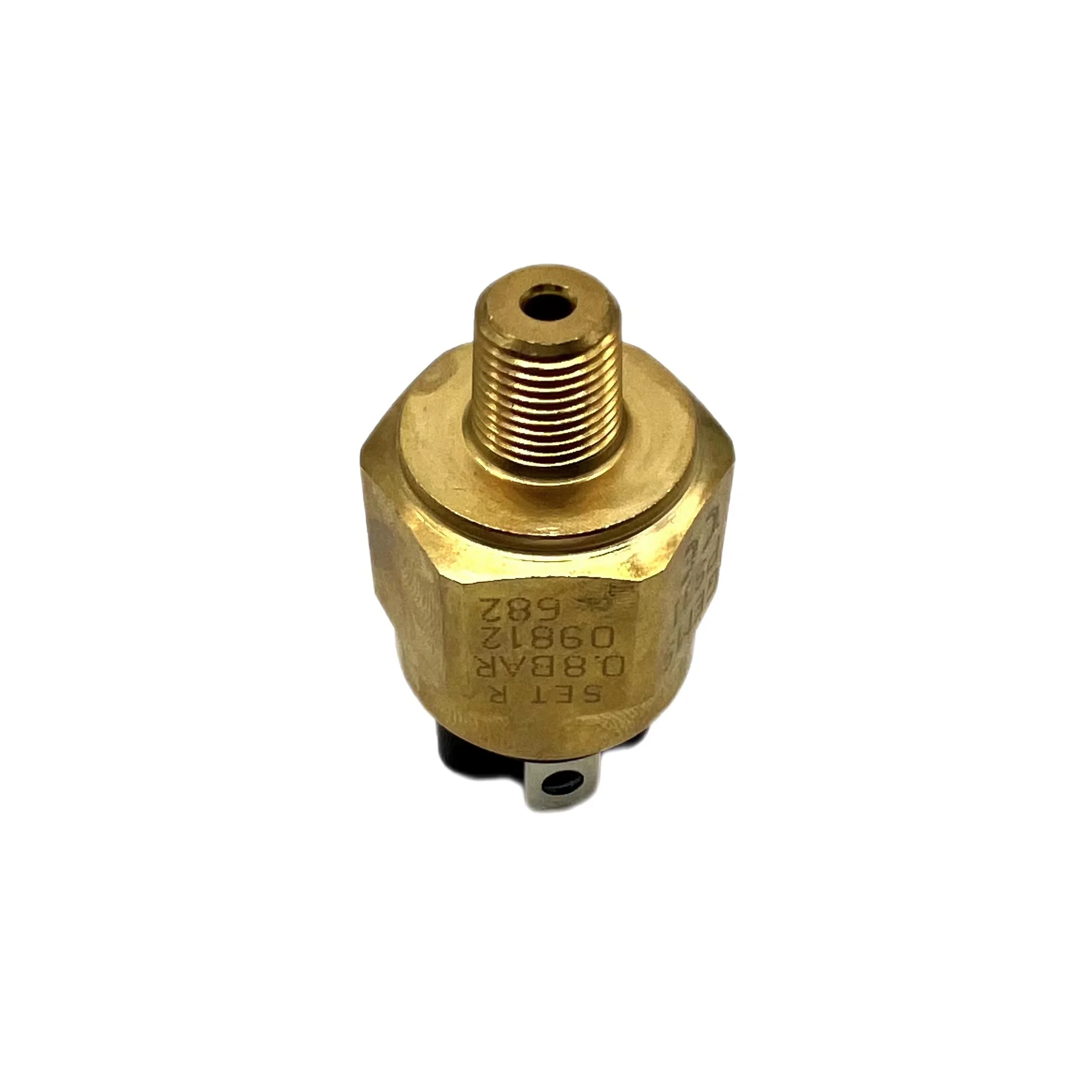 

XCWoOshop High Quality for LiuGong 30b0131 Pressure Switch for Clg856 Loader