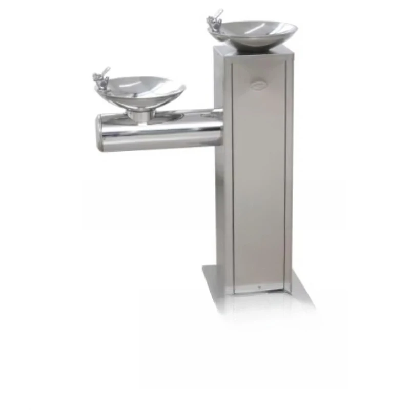 Outdoor public water dispensers with a 5-stage water purifier system