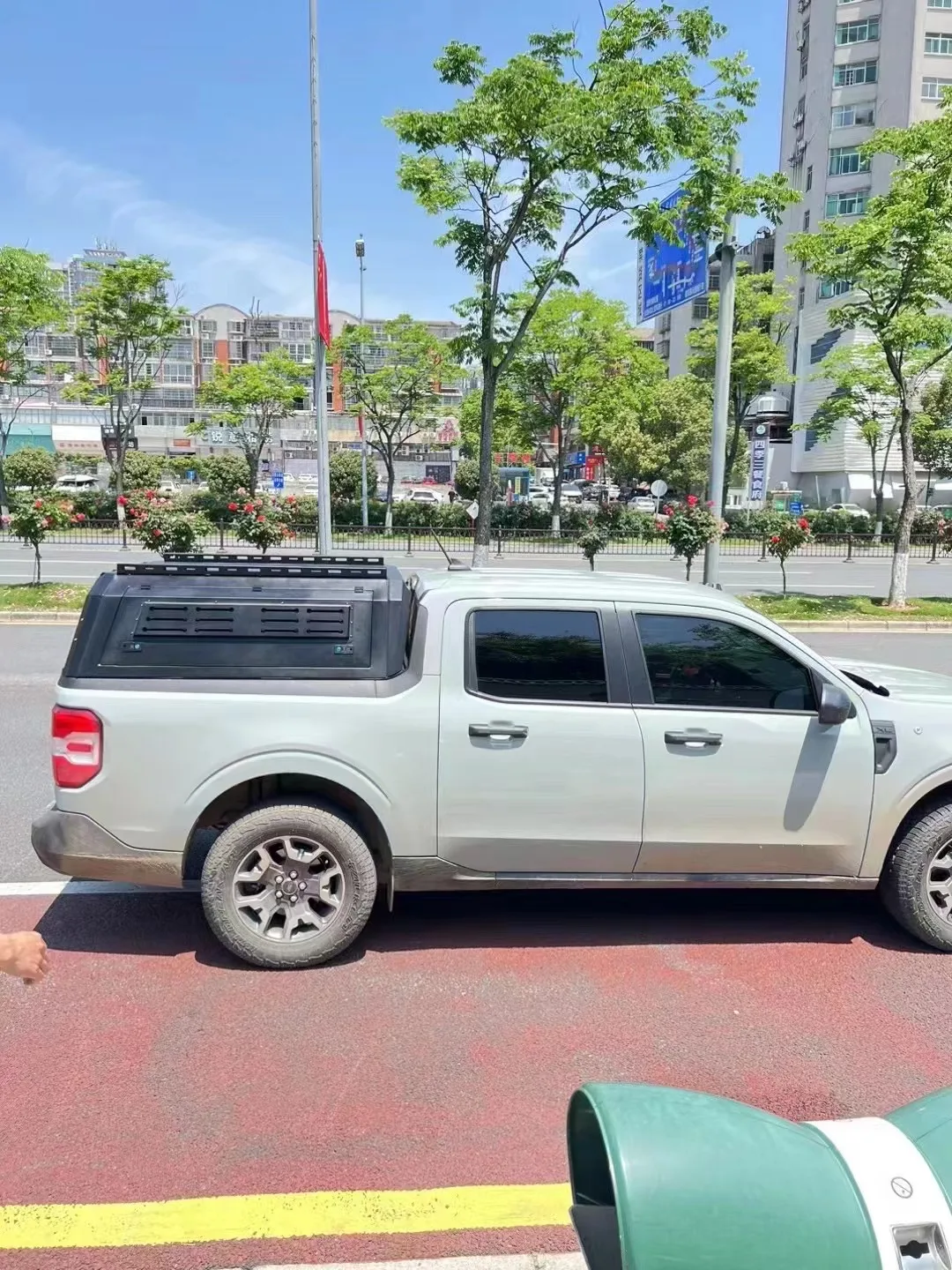 Universal truck  Aluminum alloy material HardTop Waterproof With  Pickup Bed Topper Canopy For Ford Maverick