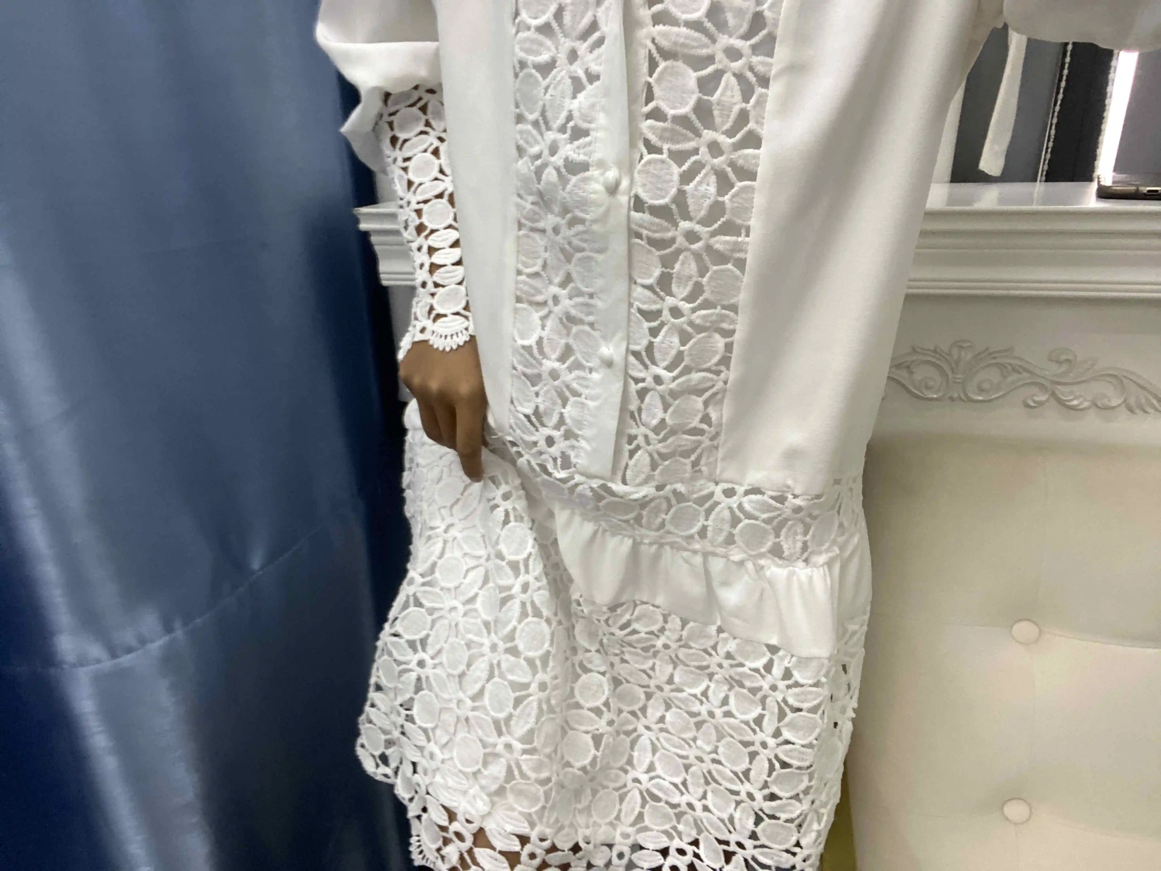 Robe chemise blanche en dentelle Guipure avec Patch, tenue de mariage ajouré, ample Y2k, vêtement de fête et de vacances, printemps 2023