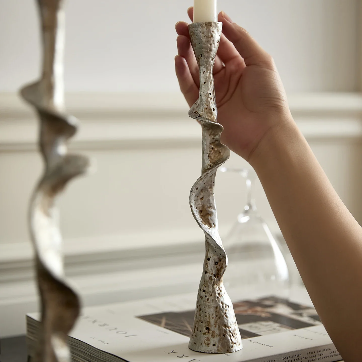 Creative Resin Candlestick Irregularly Twisted And Aged Silver Candle Holder Creative Art Candlestick Wedding Centerpieces Decor