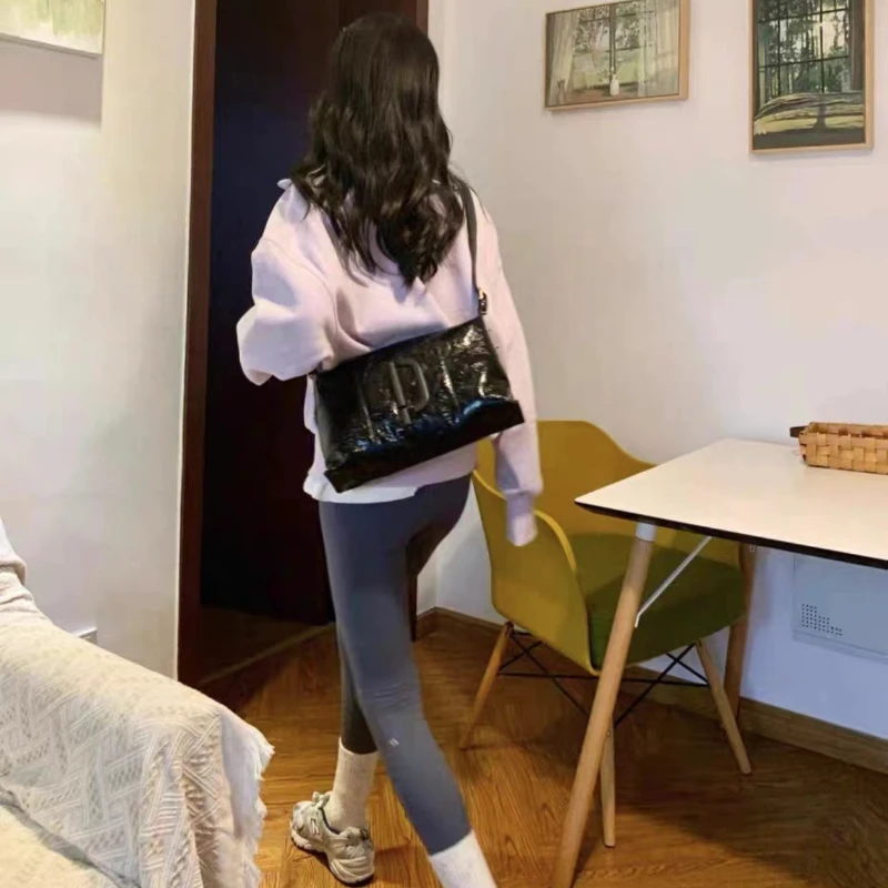 PECO Crackle Tote Bag Large Capacity Genuine Leather Travel Shoulder Soft Pillow Bag Crossbody Sports Bag