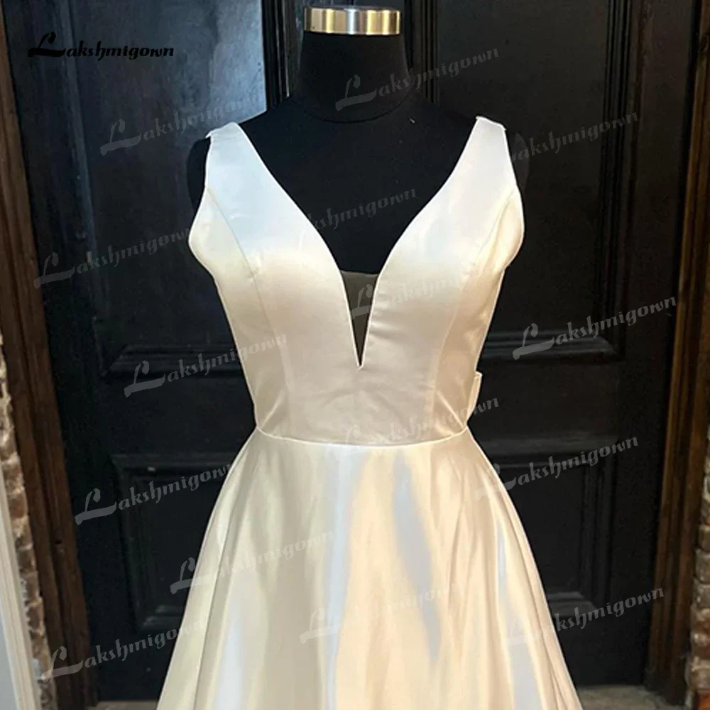 Simple A Line Wedding Dresses 2025 Boho Sexy V Neck Sleeveless Open Back Bow For Women Bridal Gowns Satin Sweep Robe De Mariée