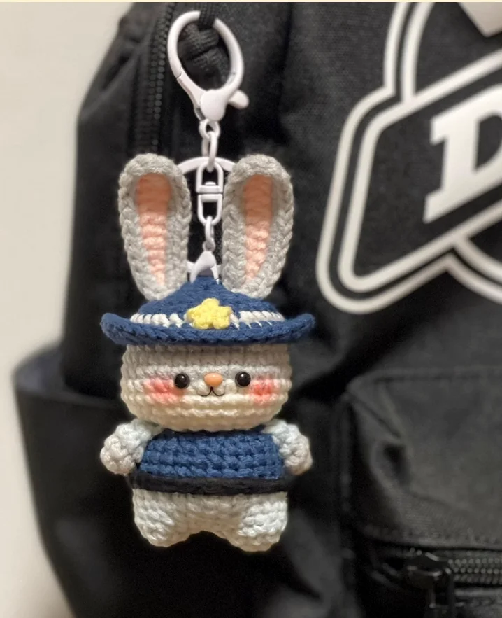 

DIY Crocheted Rabbit Policeman Doll Pendant Yarn Knitting Kit Fox Keychain Creative Gift