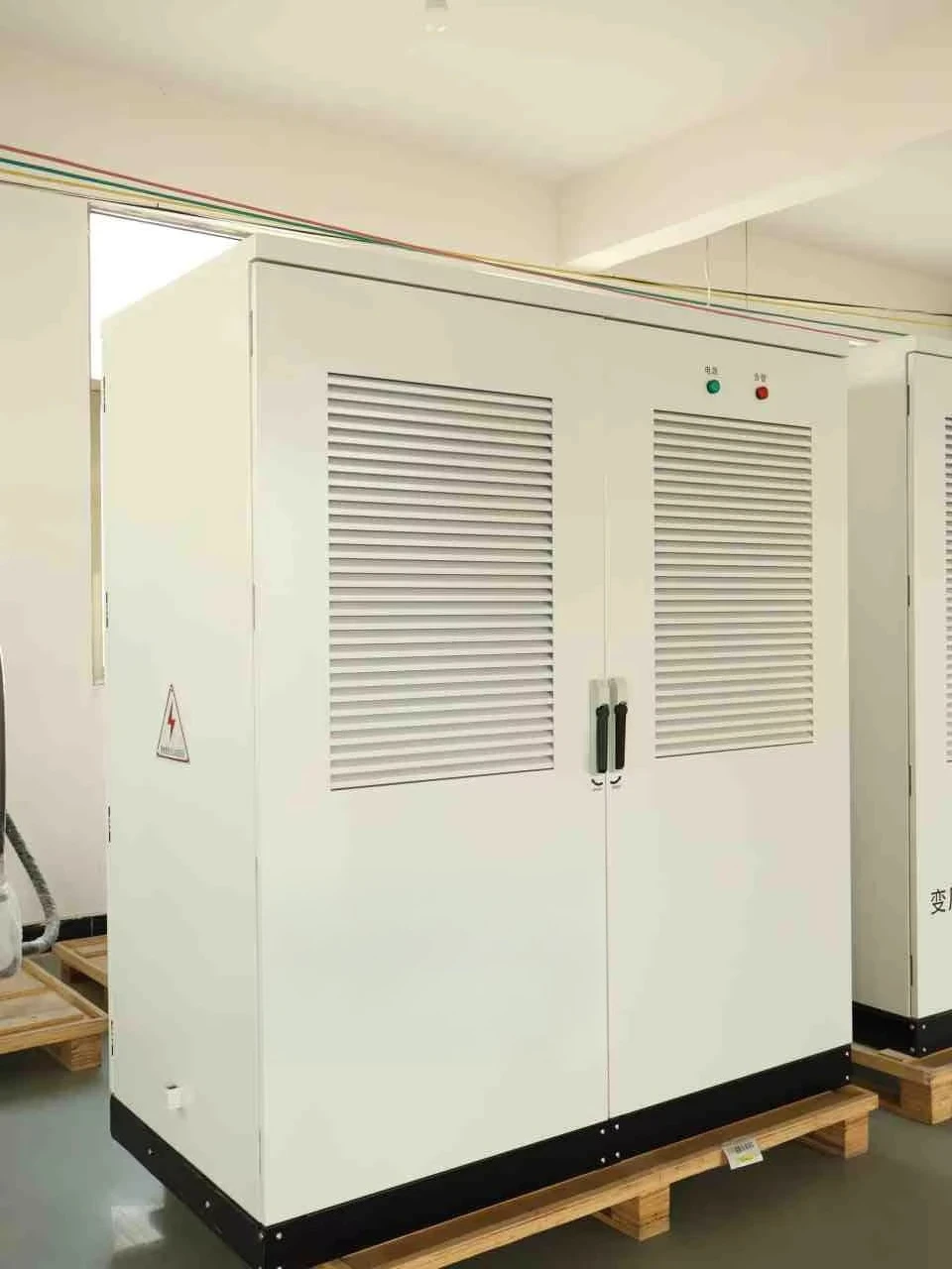 GZ-DC-120L-2 120-320kW Type 1 DC Fast Charging Station 380V 250A Single  OCPP EV Charging Station