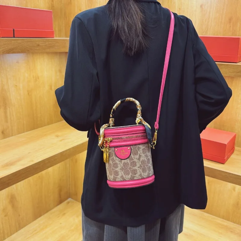 Popular Retro Rice Bucket Beautiful  Bag Women's New High-value Foreign  Versatile Bucket Bag Portable Shoulder Messenger Bag