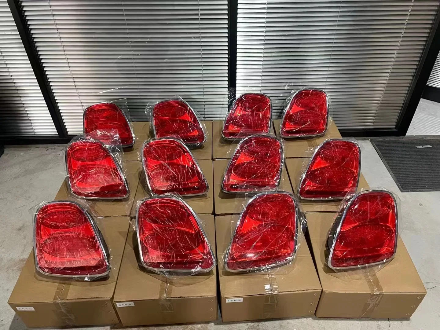 مصباح الضوء الخلفي للسيارة بنتلي كونتيننتال فلاينج سبير 2009-2013 OEM 3W5945095H #4