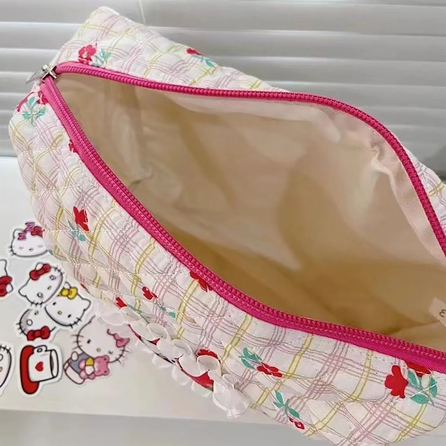 Cartoon Kitty Makeup Bag Cute Student Portable Toilet Storage Bag Quilted Large Capacity Handheld Bag