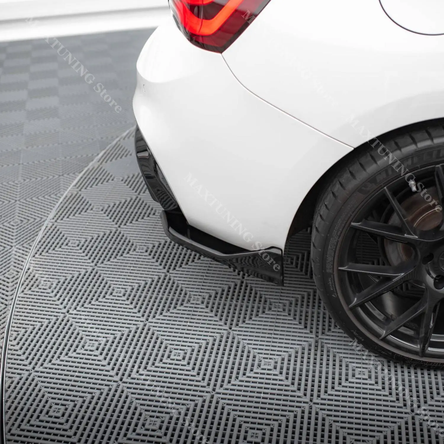Maxton Style V.3 Rear Valance Bumper Side Splitter For BMW 1 Series F20 M Sport 120i 125i 135i 140i 2015-2019 Facelift Body Kits