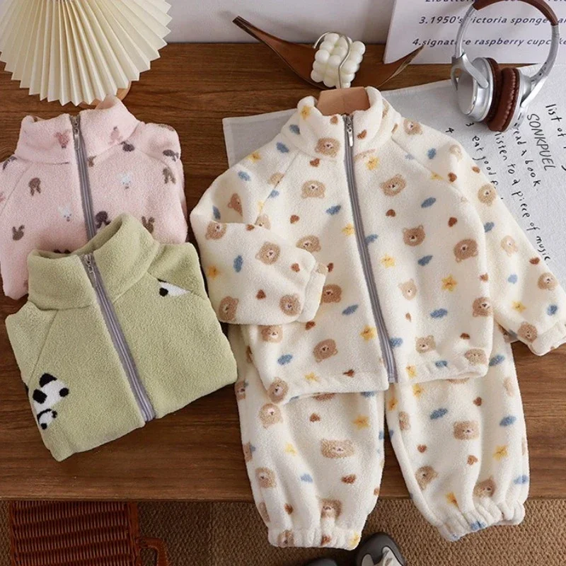 Herbst-Winter-Heimkleidung für Kinder, Jungen und Mädchen, stilvoller, warmer Schlafanzug aus Korallenfleece, koreanische Cartoon-Plüsch-Sets für Kinder – Detail 5