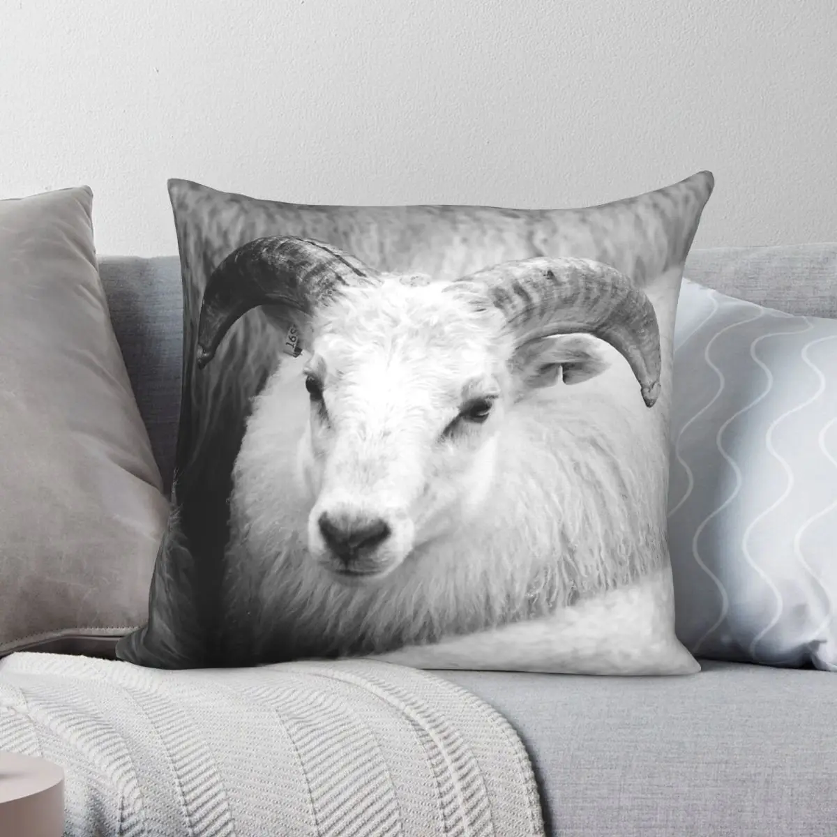 Icelandic Sheep Square Pillowcase Polyester Linen Velvet Creative Zip Decor Sofa Seater Cushion Cover