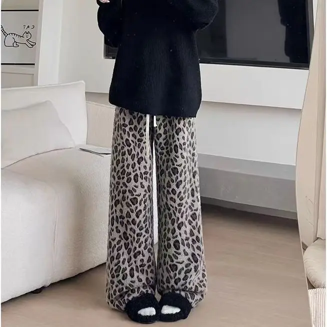 2025 Autumn and Winter Plus Plush Thickened Women's Leopard Print Plush Wide Leg Pants Women's High Waisted Straight Leg Pants
