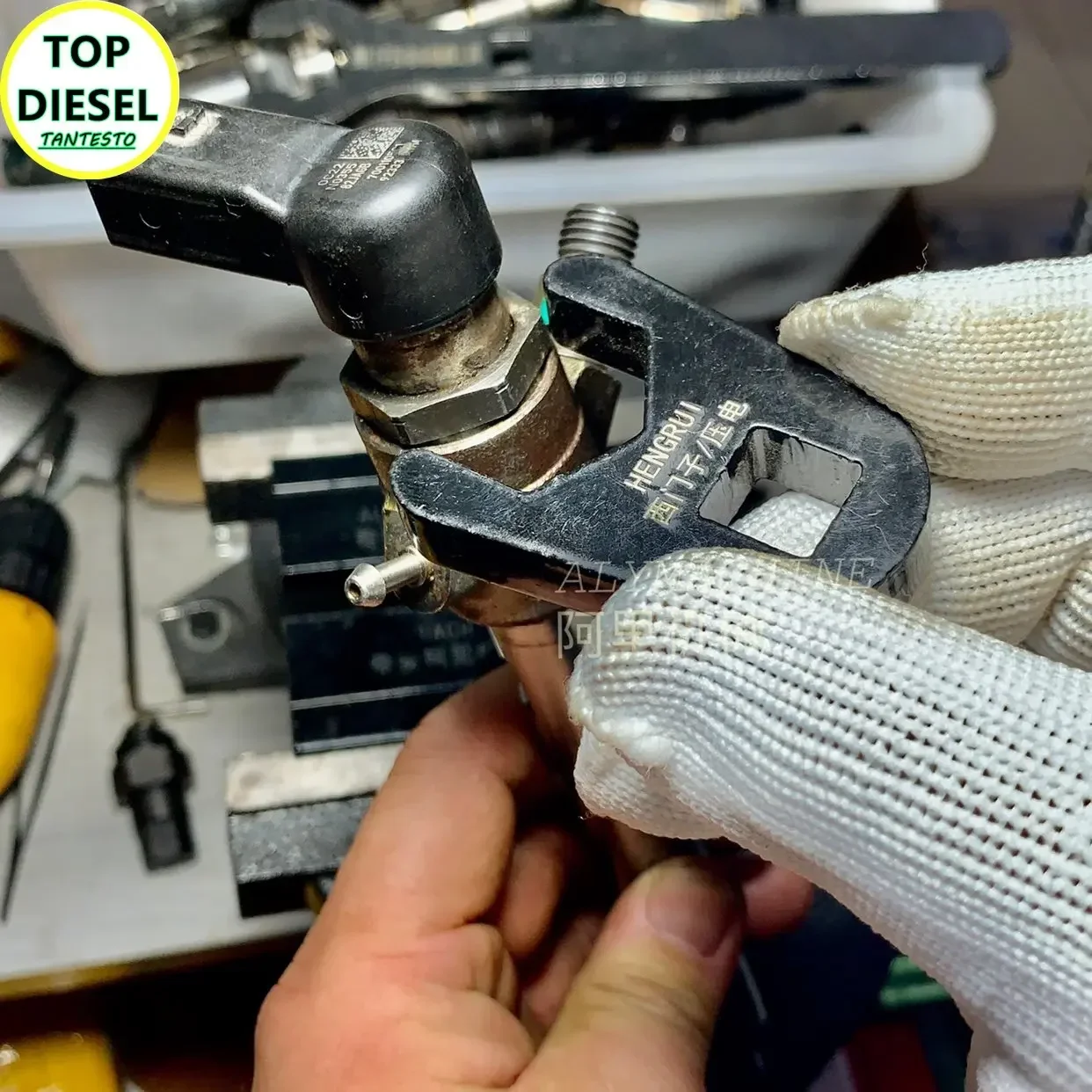 

Инструмент для снятия пьезоэлектромагнитного клапана инжектора Common Rail для Simens Diesel