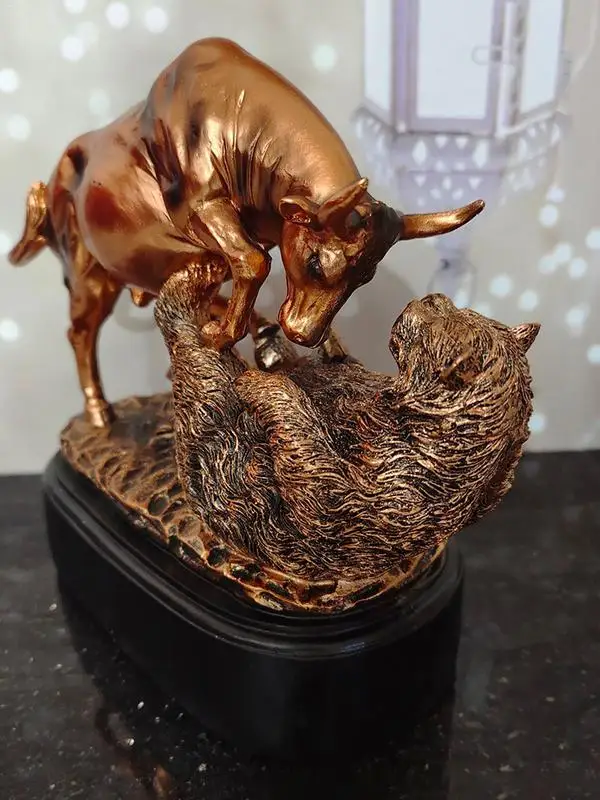 

Bull And Bear Statue Bull Resin Ornament Wall Street Bull Finance Bull Statues Figurine Exquisite Versatil Tabletop Office Decor