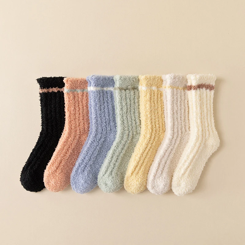 1Pair Lovely Socks For Women Kawaii Thicken Cashmere Middle Tube Socks Sweet Girls Soft Warm Outwear Floor Wear Socks