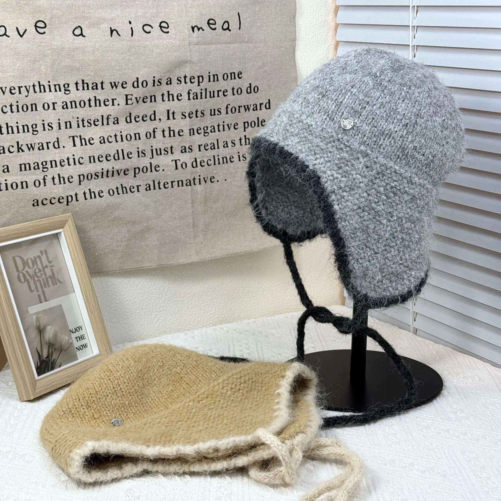 

Ladies' Pullover Hat Korean Simple Versatile Sweet Cute Casual Cute Kawaii Knitted Hats Ear Protection High-quality Flying Hat