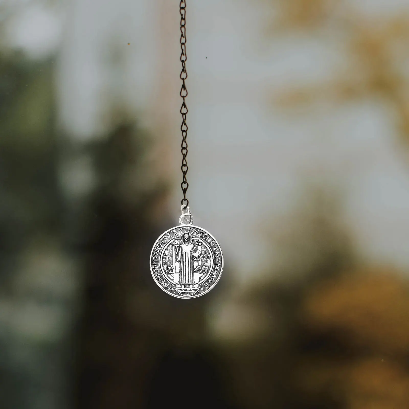 

12Pcs Metal Plaque Saint Pendants Christian Adorn Bible Keepsake Christening Gift Keychain Ornaments Scene Unique Decor