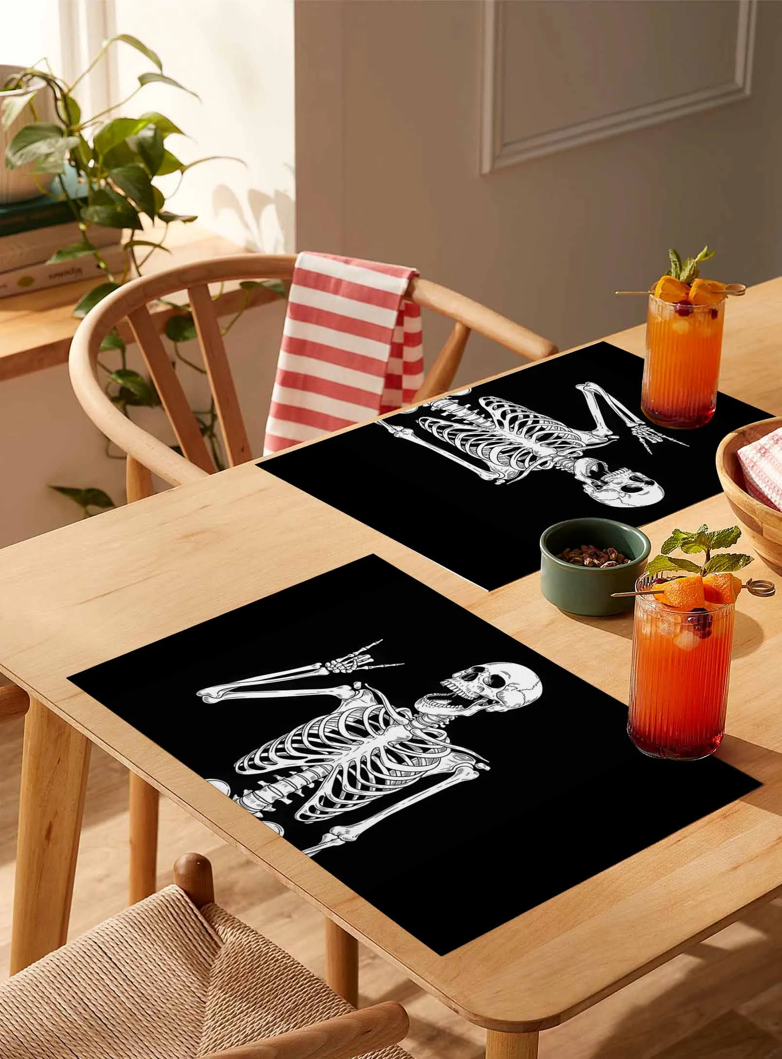 

4/6 Pcs Funny Skull Black Horror Night Placemat Wedding Party Dining Decor Linen Table Mat Kitchen Accessories