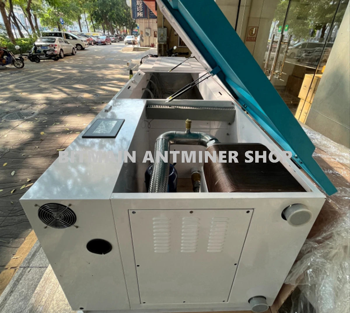 Professional 200KW Oil Immersion Cooling Tank Support 36 PCS Antminer S19 Series Overclocking