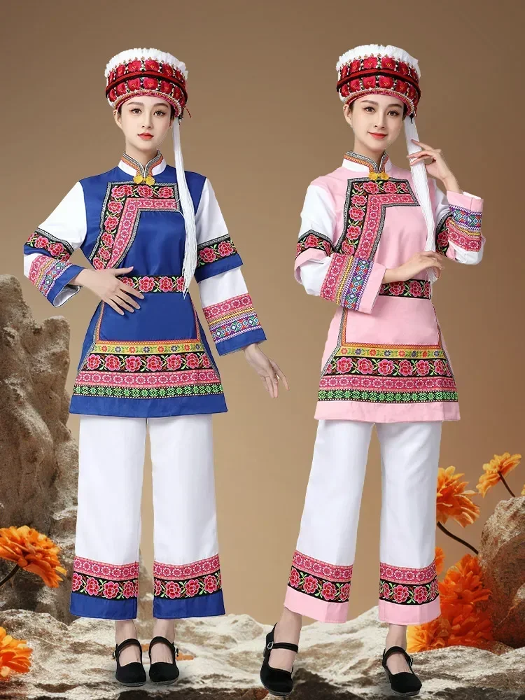 ใหม่ Bai ผู้ใหญ่หญิงเต้นรํา Yunnan minority ปักดอกไม้สีทองเครื่องแต่งกายชุด 4 ชิ้น