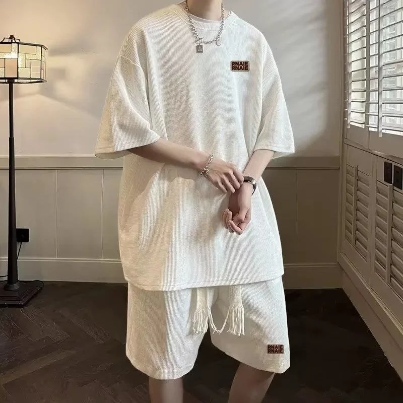 

Men's Summer Waffle Two Piece Set Short Sleeve T-shirt And Loose Shorts Sets Student Sports Fashion Suit