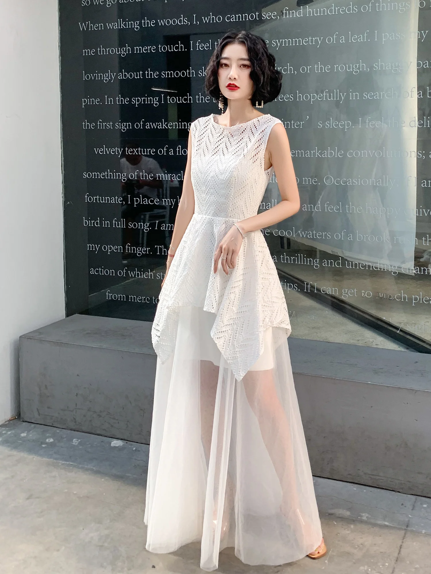 

Элегантная белая вечерняя длинная юбка для повседневной носки и торжественных мероприятий, простая и стильная, для взрослых.