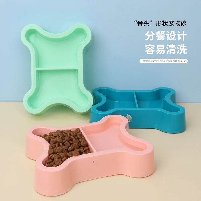 Double pet bowl set for cats and dogs, featuring anti-knock design and separate compartments for water and food