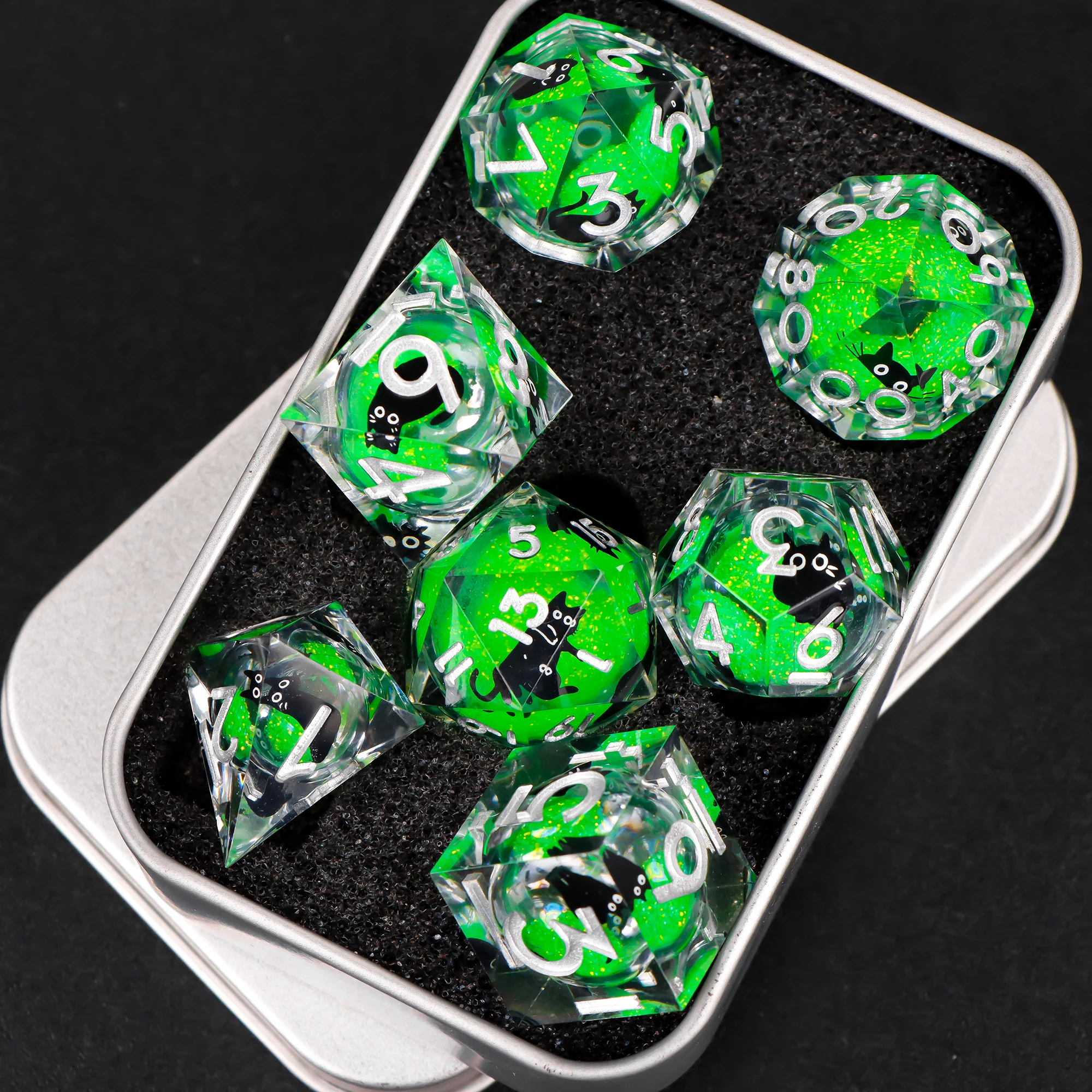 

Decal Art Liquid Core Resin Dice Set - 7Pcs DND RPG Dice - Swirling Glitter Dice for Tabletop Games & Collection