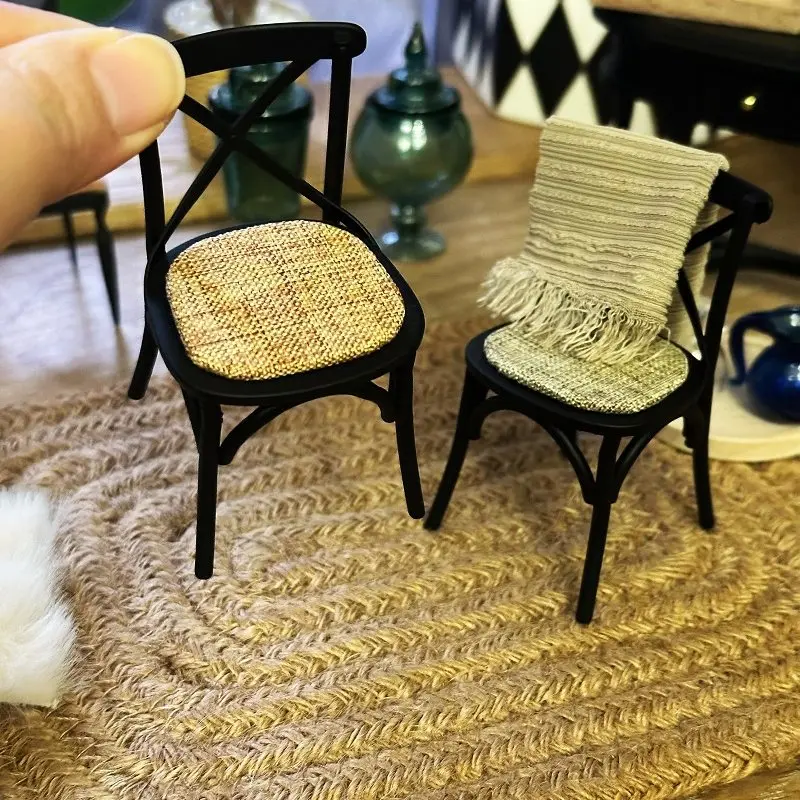 

Cattreasure 1:12 Scale Miniature Resin Chair with Linen Cushion Handmade Dollhouse Furnitu