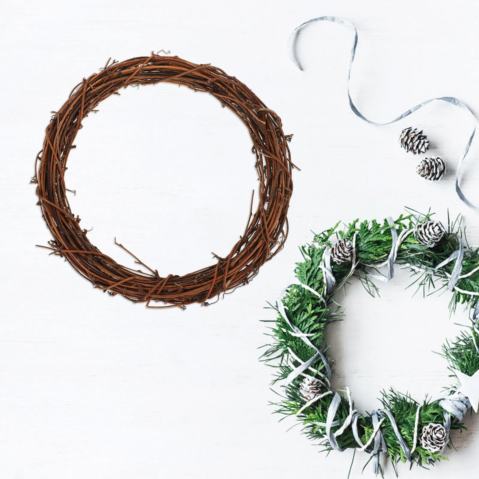 Handwoven Natural Rattan Wreath Frame Rough Circle Floral Wreath for DIY Crafting Hanging Decoration Supplies DIY Rattan Ring