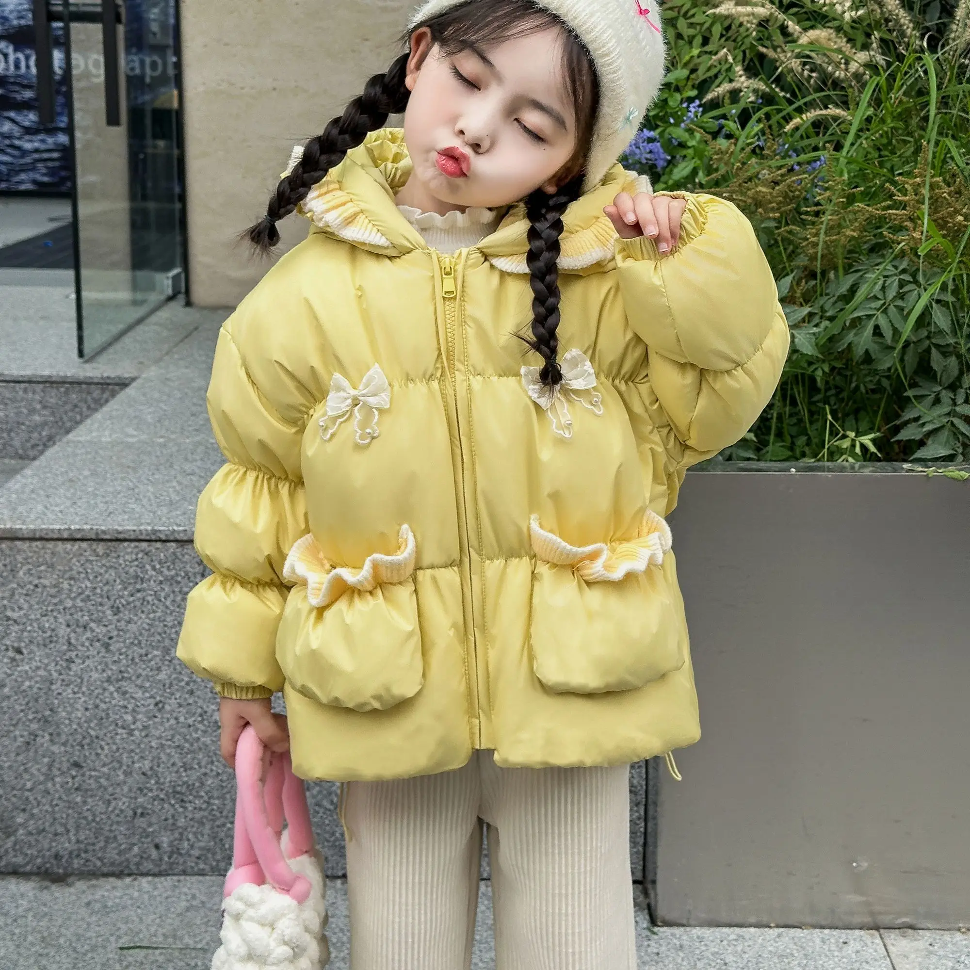 

Новинка 2023 года, детский пуховик для девочек, зимнее приталенное пальто с бантом, теплая верхняя одежда с капюшоном для малышей и маленьких девочек