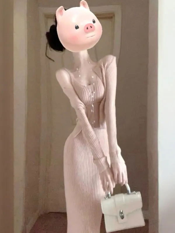 

Уникальный красивый комплект из трех предметов: открытый кардиган, топ-халтер и юбка-миди с запахом. Молодежный стиль, весенняя мода, женский ансамбль.