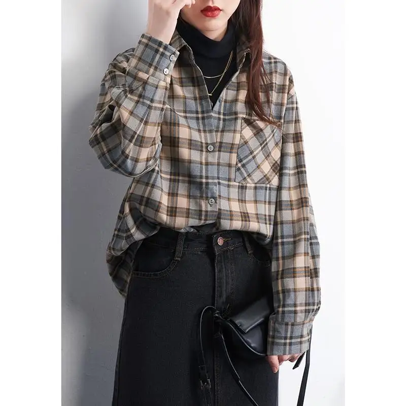 Casual Vintage Turn-down Collar Plaid Button Shirt Korean Female Long Sleeve Loose Pockets Blouse Autumn Winter Women\'s Clothing