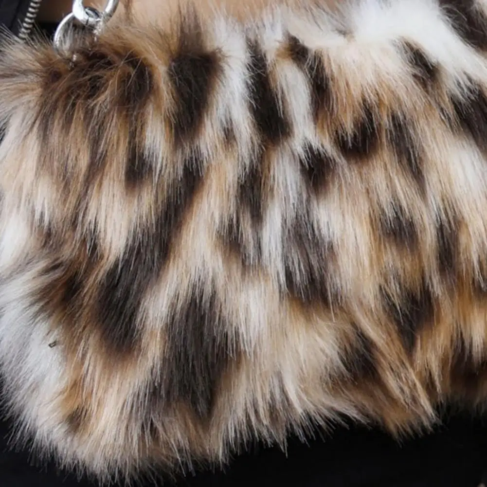 Versatile Women Handbag Stylish Shoulder Bag Leopard Print Fluffy Tote Bag Faux Fur Shoulder Handbag with Metal Chain for Winter