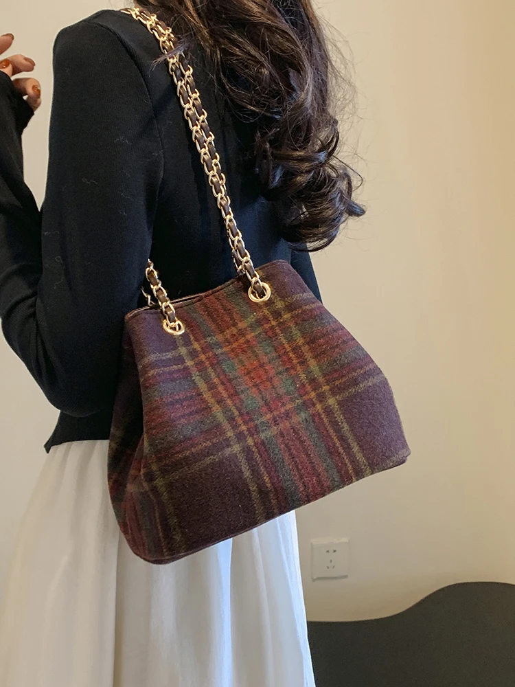 Trendy Designer Shoulder Crossbody Bags for Women Handbags and Purses New Fashion Tote Plaid Woolen Ladies Messenger Bags