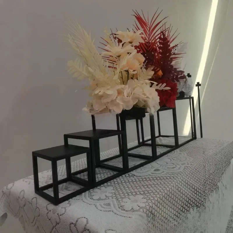 реквизит, черная геометрия, квадратный дорожный направляющий железное искусство, трехмерные украшения, свадебное украшение, добро пожаловать, новые цветы