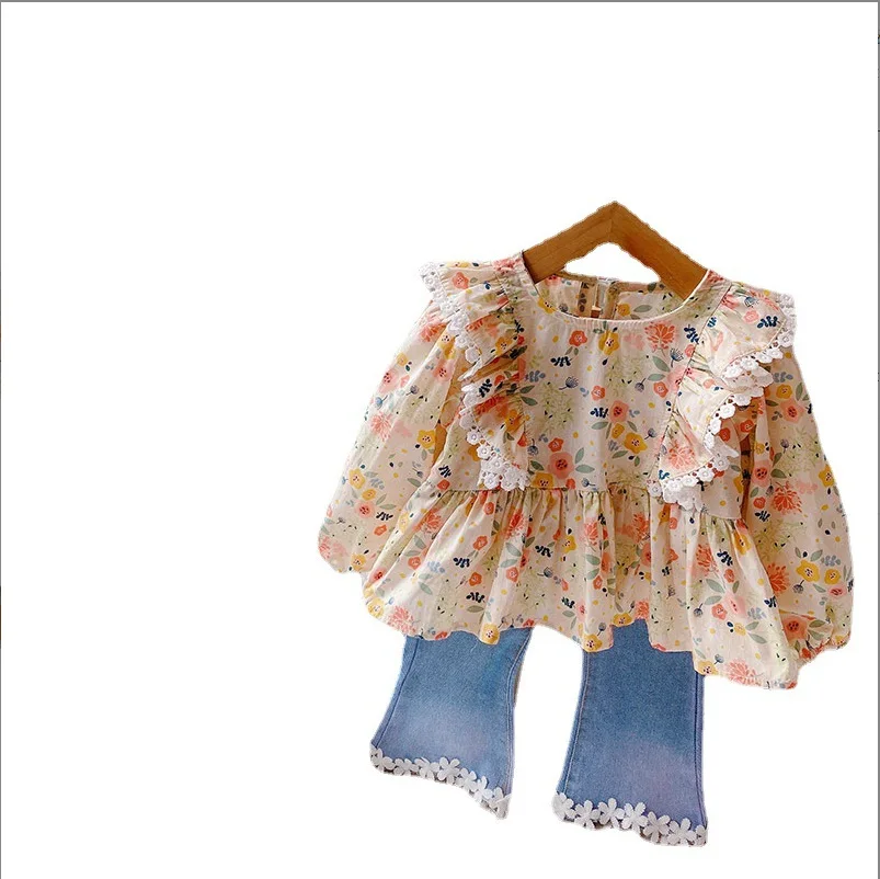 2024 Spring And Autumn Girls\' Suits Children Girls Clothes Floral Lace Stitching Top + Denim Flared Pants Girls Clothing Set