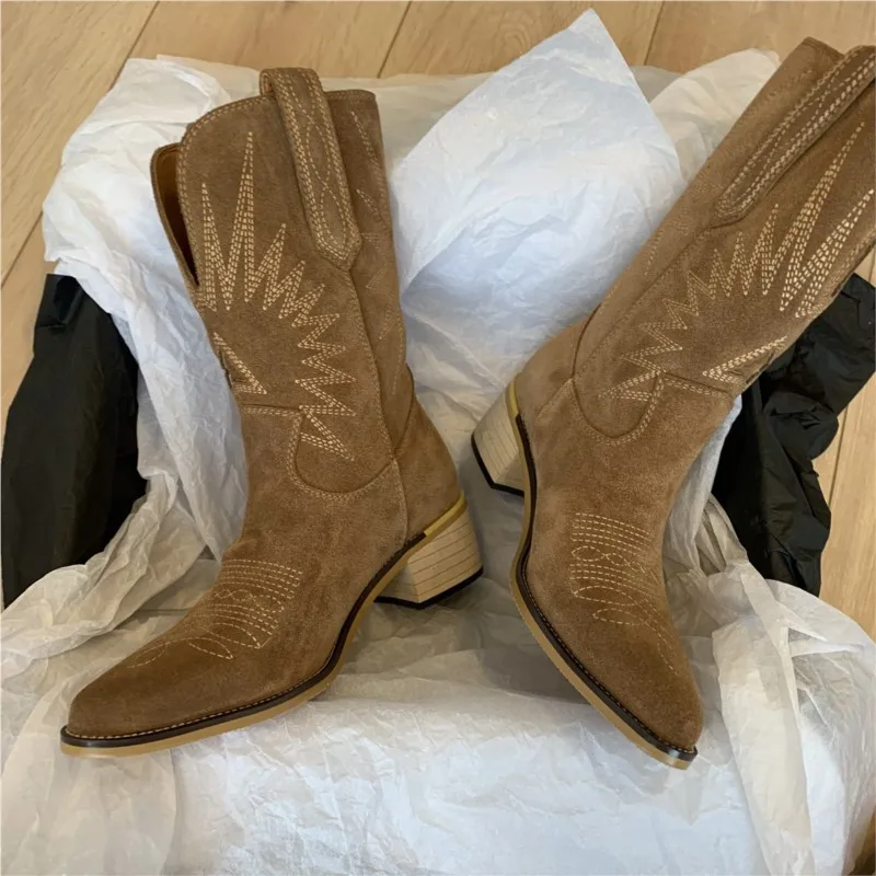 Vintage embroidered Western cowboy boots Women's V-cut thigh-high Knight boots Thick heel slimming suede high boots C1280