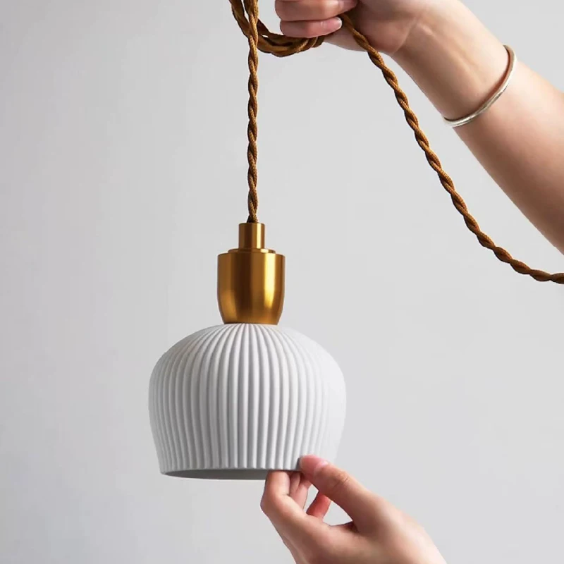lampes-suspendues-en-ceramique-blanche-nordique-style-moderne-e27-luminaire-creatif-de-style-creme-lustre-pour-restaurant