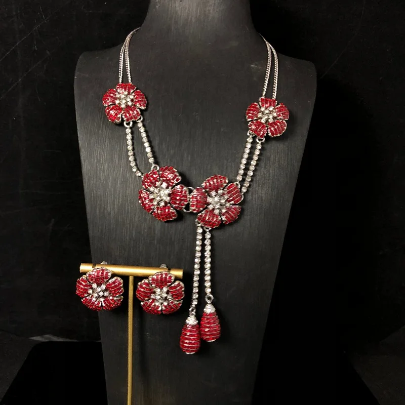 collier-a-pampilles-florales-et-boucles-d'oreilles-clous-bijoux-luxueux-et-romantiques-en-strass-rose-rouge