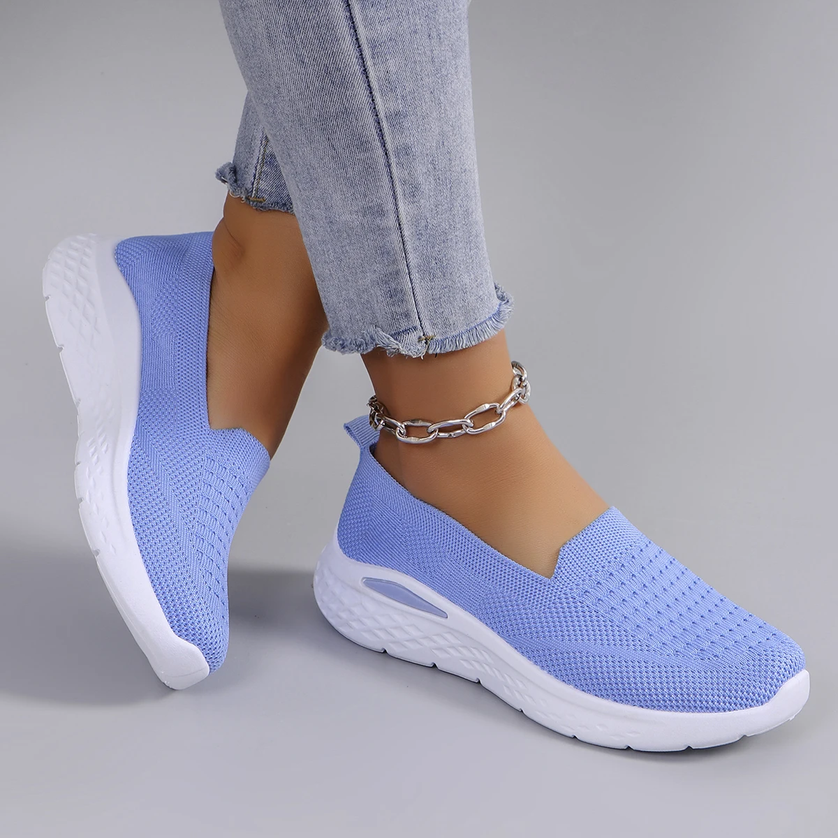 Spring new women\'s sports shoes, fashionable, breathable, lightweight, non-slip, wear-resistant, casual sports shoes, flat shoes