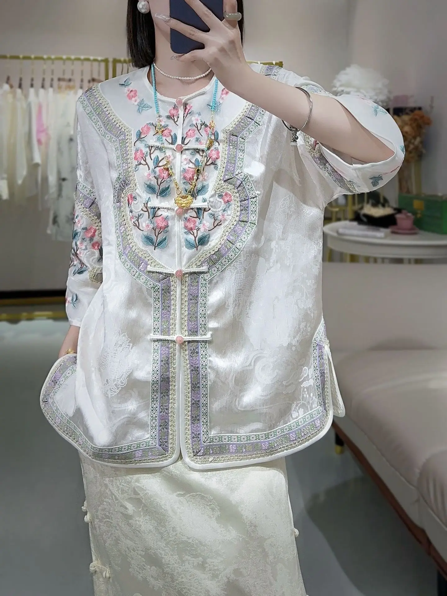 High-end Women Jacket Top Stitching Silk Embroidery Flowers Tang Suit Elegant Lady Loose Coat Female S-XXL image 3