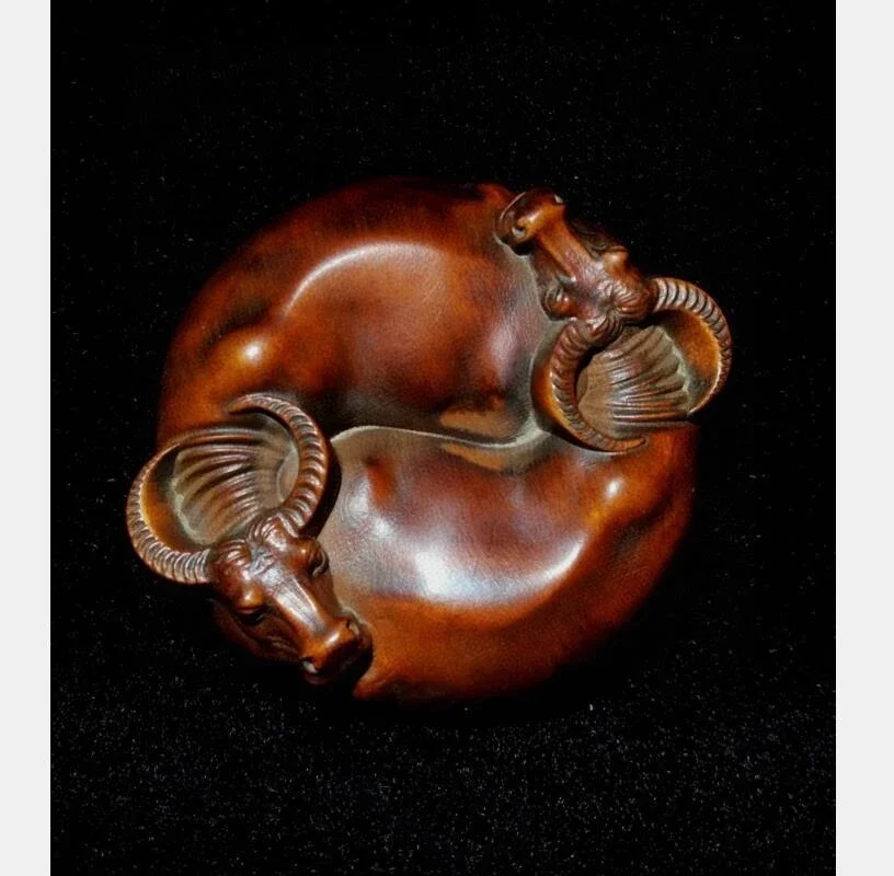 Chinese Hand-carved Boxwood Archaize Double Cow Small Crafts Statue